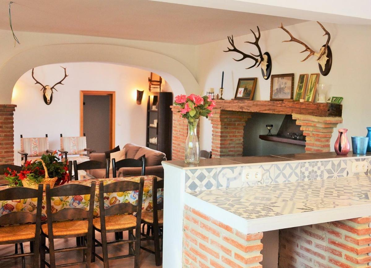 Pensjonat Santa Marta Complejo Rural Con Pista De Padel Archidona Zewnętrze zdjęcie